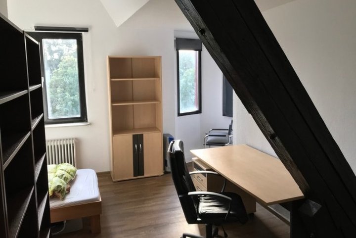 Großes Zimmer